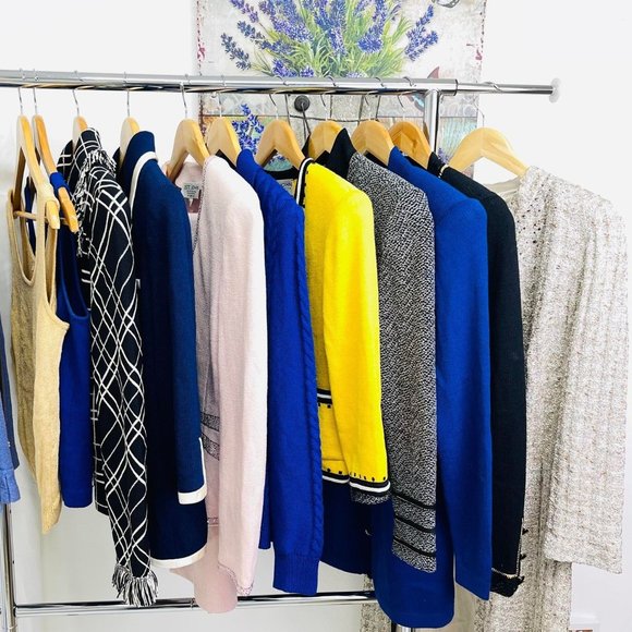 WELCOME! Thank You For Checking Out My Closet! - Picture 11 of 15